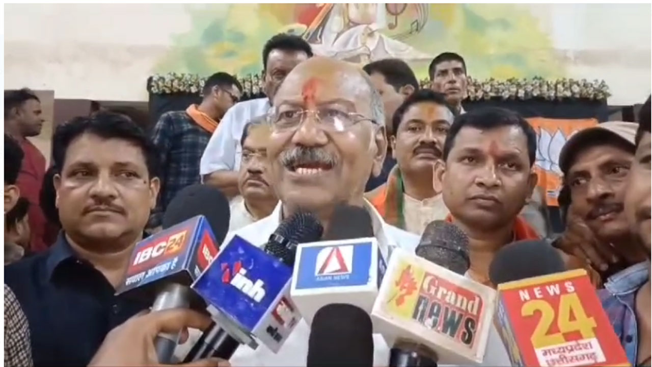 Brijmohan Agarwal's taunt on Congress