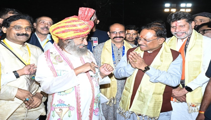 Sri Sri Ravi Shankar praised CM Sai