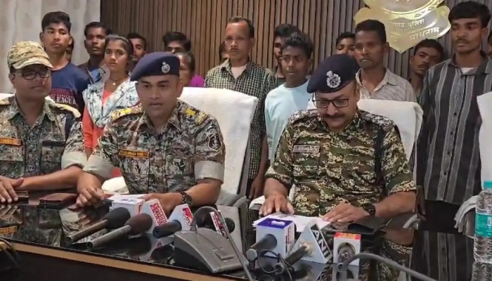 Encounter created panic among Naxalites, 22 surrendered