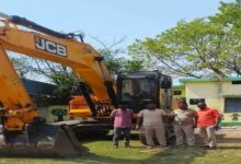 Illegal sand mining in Parry river, JCB machine seized