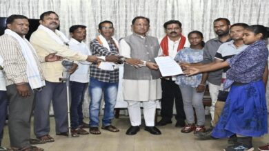 Naxal victims met the Chief Minister, sought assurance of decisive action