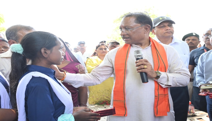Chhattisgarh's Baiga daughter topped the school, CM Sai praised her
