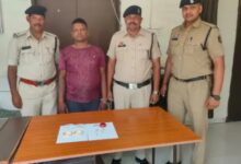 The accused who robbed an elderly woman in Raipur was arrested