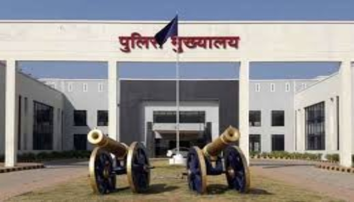 Policemen's leave banned in Chhattisgarh, all officers on alert; DGP issued order
