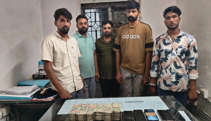रायपुर में 4.40 लाख की लूट का पर्दाफाश, डकैतों से 15 लाख नकद बरामद