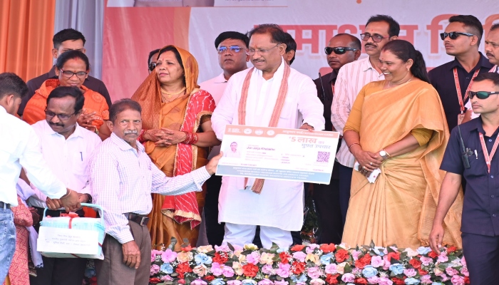 मैं आपके गांव-घर का बेटा, प्रदेश को विकास की राह पर ले जाना मेरा संकल्प”: CM साय