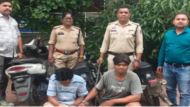 तीन इलाकों में बाइक चोरी करने वाले दो शातिर गिरफ्तार, सीसीटीवी फुटेज से पकड़ा पुलिस ने