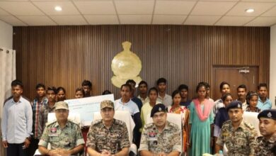 नक्सल संगठन को बड़ा झटका: बीजापुर में 24 नक्सलियों ने किया सरेंडर, 87.5 लाख का था इनाम