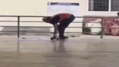 मंदिर परिसर में नमाज पढ़ने का वीडियो वायरल, ड्राइवर की तलाश में पुलिस