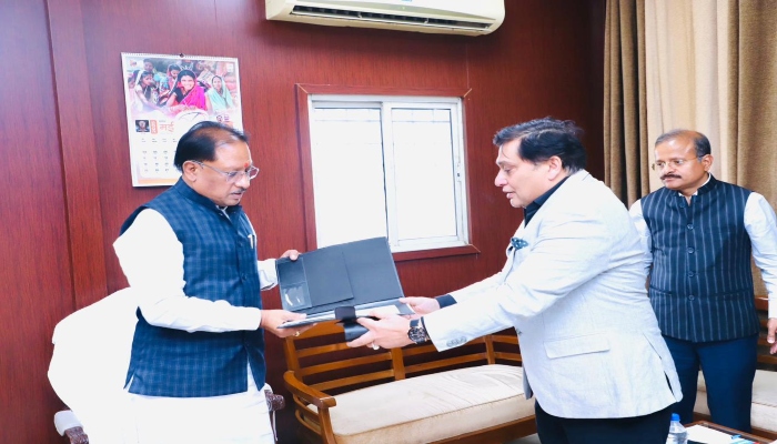 छत्तीसगढ़ में बनेगी अत्याधुनिक ट्रांसफॉर्मर यूनिट, करमवीर इलेक्ट्रॉनिक्स करेगा 300 करोड़ का निवेश