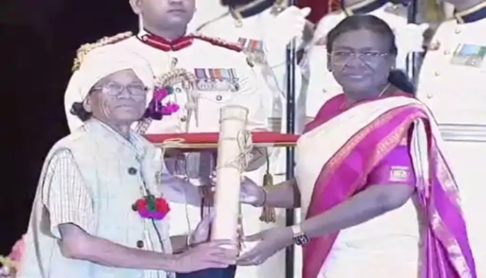 छत्तीसगढ़ के पंडी राम मंडावी को पद्मश्री सम्मान: बस्तर बांसुरी और शिल्पकला में योगदान के लिए मिला सम्मान