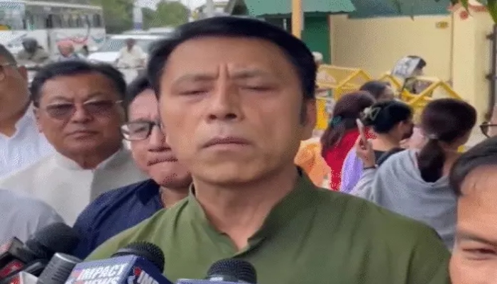 मणिपुर में 15 जून तक नई सरकार बनने की संभावना, 10 विधायकों ने राज्यपाल से की मुलाकात
