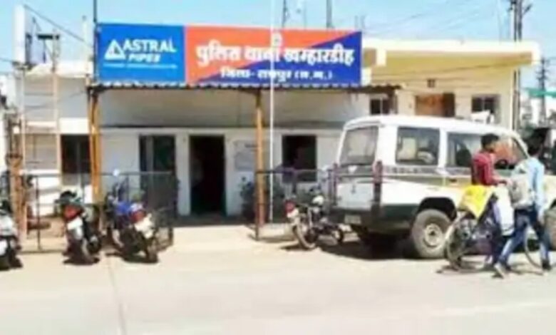 रायपुर में ज्वेलर्स की दुकान से सोने की चेन लूट, ग्राहक बनकर आया था बदमाश