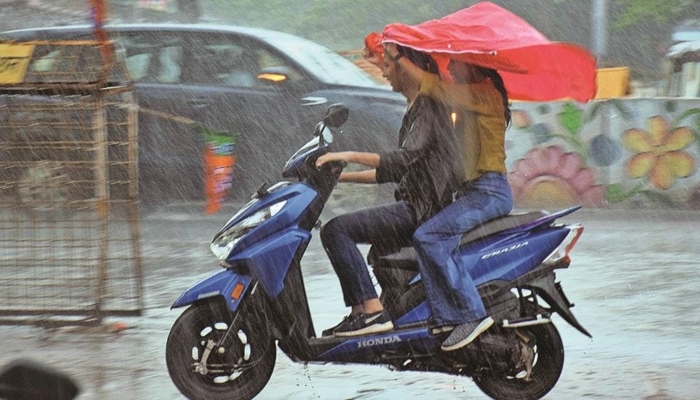 Pre-monsoon knocks in Chhattisgarh, chances of rain and strong winds for the next three days