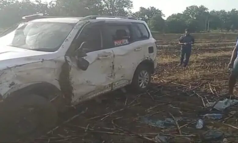 MLA's follow vehicle met with an accident, driver died