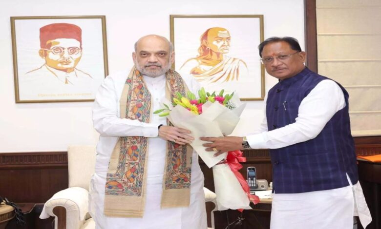 सीएम साय ने की केंद्रीय गृहमंत्री से की मुलाकात, नक्सल उन्मूलन और विकास कार्यों पर दी जानकारी