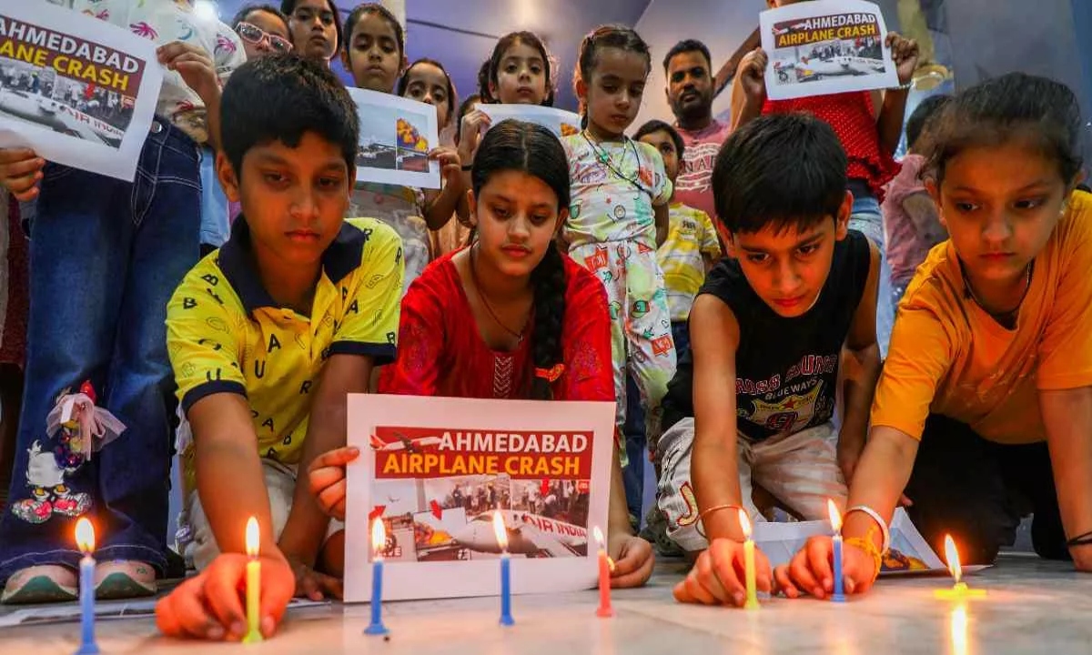 अहमदाबाद विमान हादसा: पीड़ित परिवारों को मिल सकता है 1.5 करोड़ मुआवजा, एअर इंडिया को भी मिलेगा बीमा क्लेम