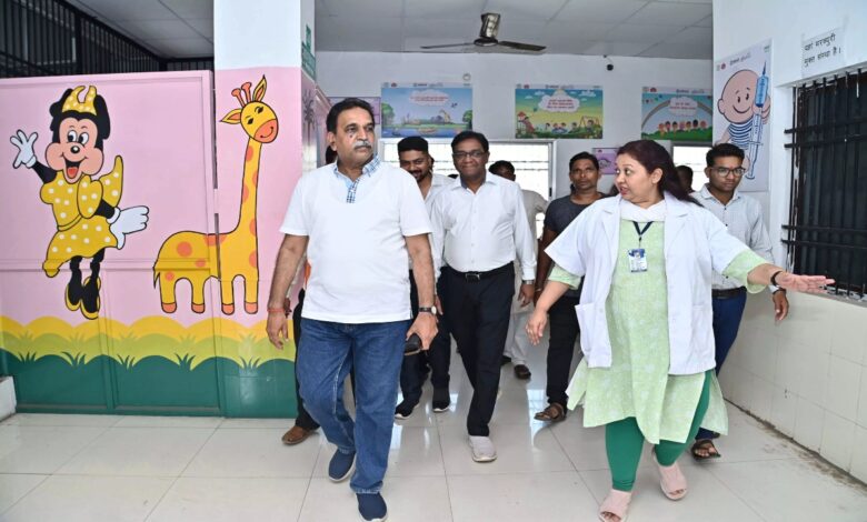 MLA Rajesh Munat inspected Ramnagar Health Center, gave strict instructions on illegal plotting and drainage obstruction