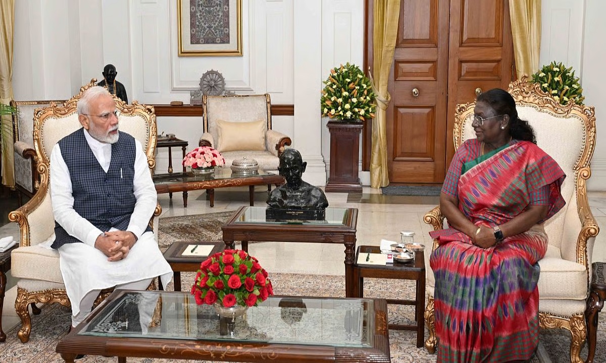 राष्ट्रपति द्रौपदी मुर्मू को पीएम ने दी जन्मदिन की बधाई, सोशल मीडिया में लिखा उनका जीवन प्रेरण स्रोत