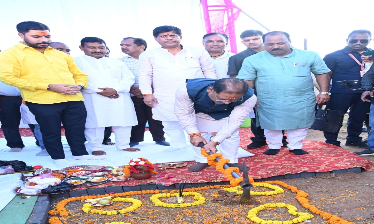 सीएम साय ने कुनकुरी में 250 सीटर नालंदा परिसर का किया भूमिपूजन, मिलेगी 24 घंटे अध्ययन सुविधा