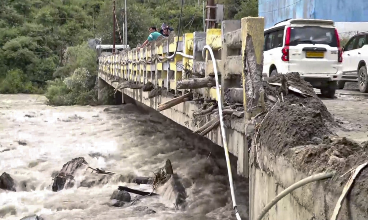 Rain havoc: Kedarnath highway closed, trains halted in North-East, damage due to high tide in Mumbai