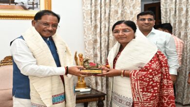 सीएम साय से केंद्रीय राज्य मंत्री सावित्री ठाकुर की सौजन्य मुलाकात, महिलाओं से संबंधित योजनाओं पर की चर्चा