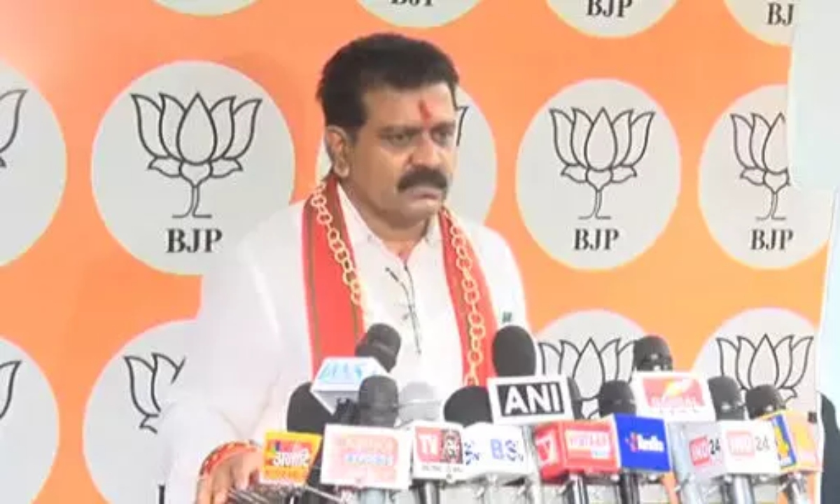 नसबंदी करा चुके नक्सलियों को टेस्ट ट्यूब बेबी की सुविधा देगी छत्तीसगढ़ सरकार
