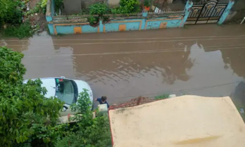 Waterlogging due to heavy rain in Chhattisgarh, alert in 33 districts, two trains cancelled