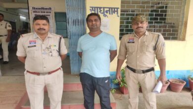 आत्महत्या के लिए उकसाने वाला आरोपी गिरफ्तार, चार अभी भी फरार