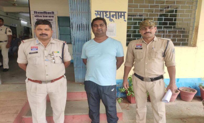 आत्महत्या के लिए उकसाने वाला आरोपी गिरफ्तार, चार अभी भी फरार