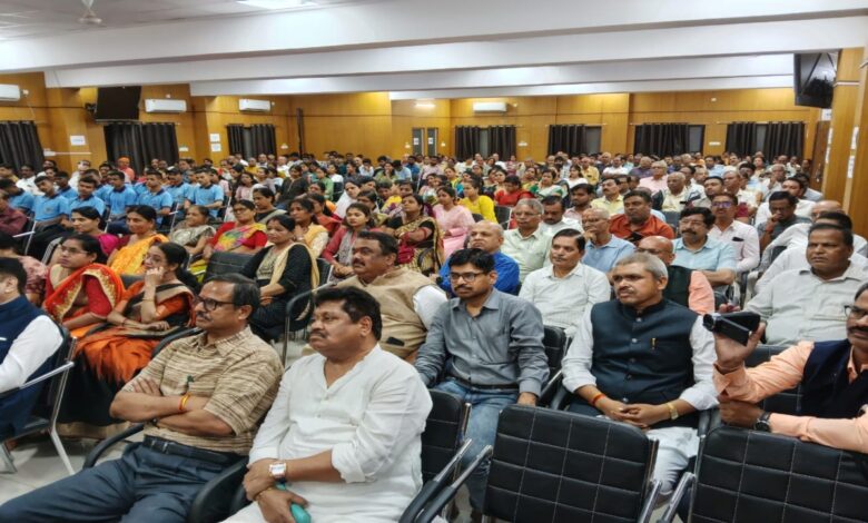 अपनी परंपराओं का निर्वहन करना हमारी जिम्मेदारी और विरासत : अवनीश भटनागर
