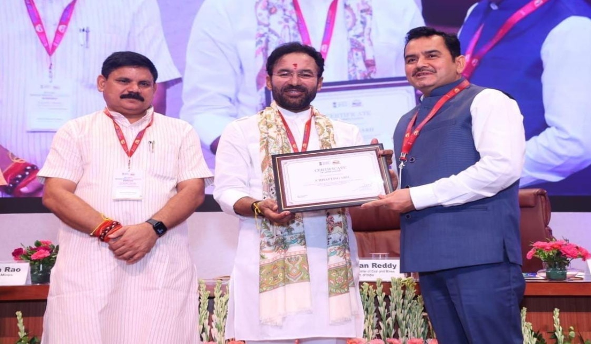 Chhattisgarh received national honor for development and transparency in mining affected areas