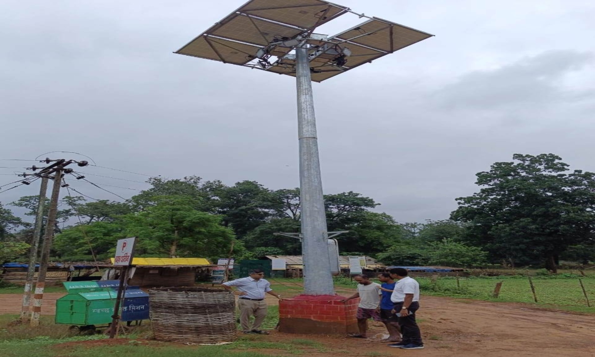 Bastar's best tourism village Dhudmaras lit up with solar energy