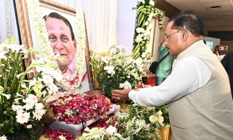 The poet who made everyone laugh left us crying: CM Sai