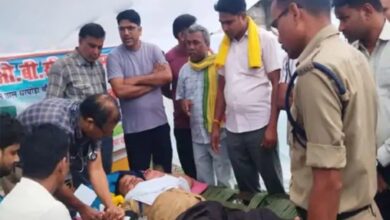 Silent hunger strike over dilapidated road in Raigarh, assurance received on the fifth day