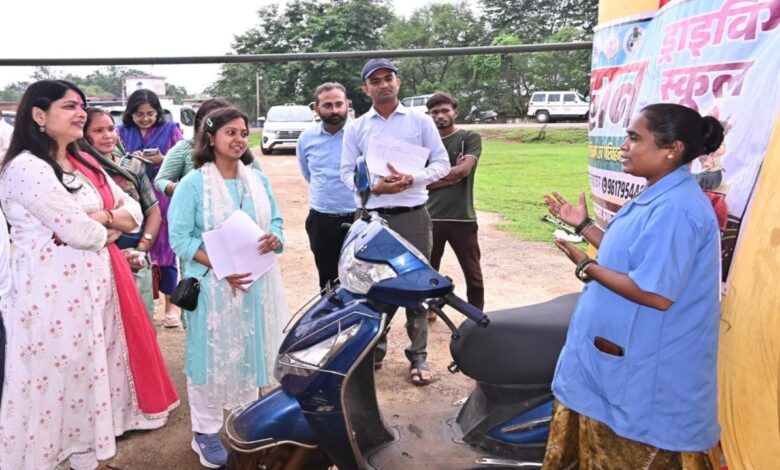 “Scooty Didi” became a symbol of self-reliant India, Chief Minister praised her