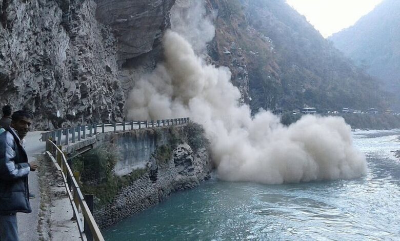 North India in distress due to heavy rains: 18 dead in Rajasthan, 84 ghats of Varanasi submerged, landslides in the mountains