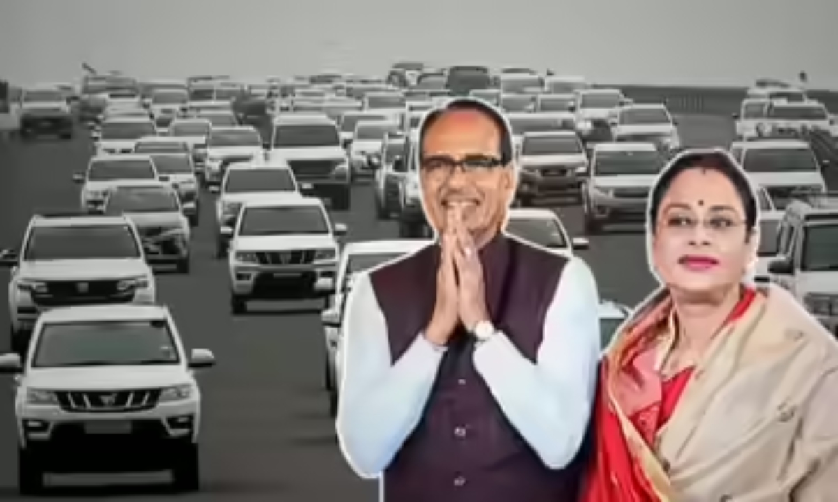 फ्लाइट की जल्दबाजी में पत्नी को भूले शिवराज सिंह, एक किलोमीटर बाद काफिला लेकर लौटे वापस