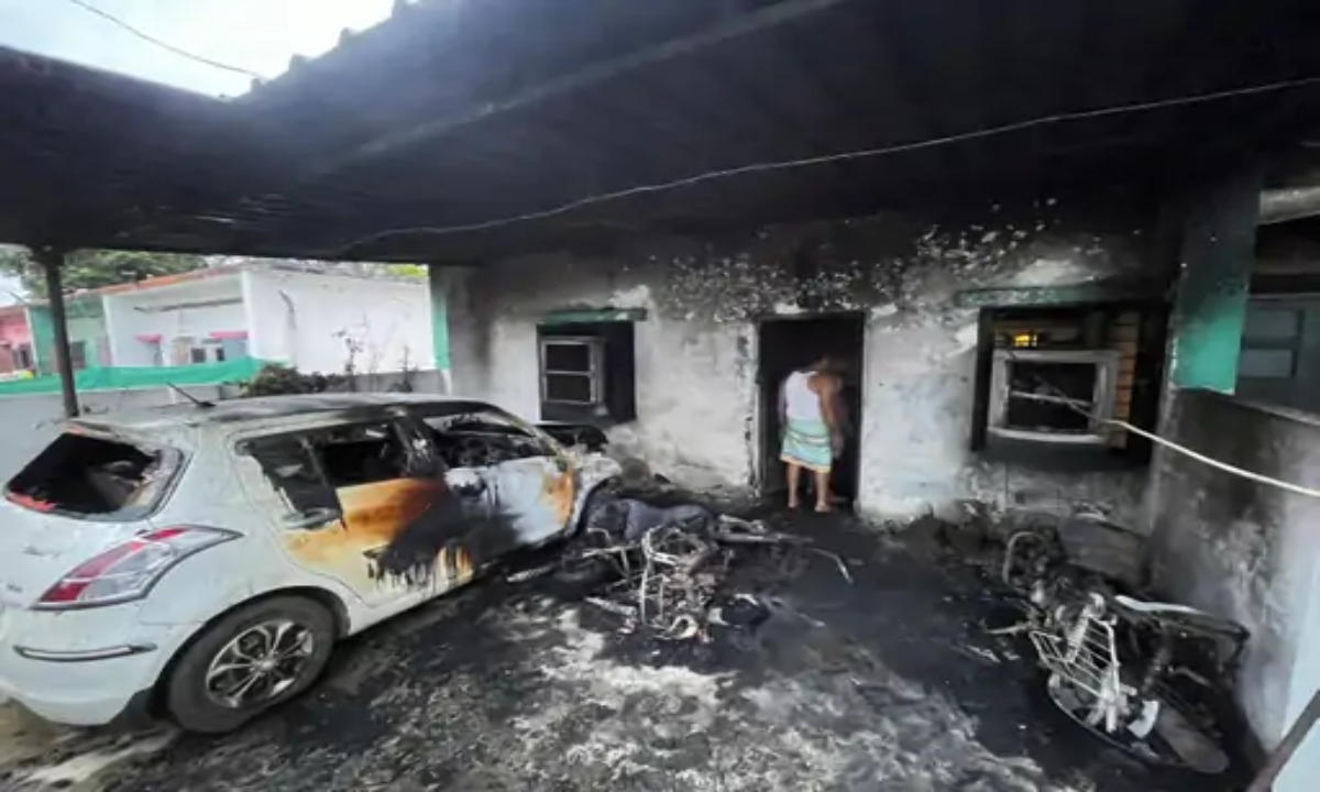 Government teacher set his neighbour's car and bike on fire, hatched a conspiracy due to personal enmity