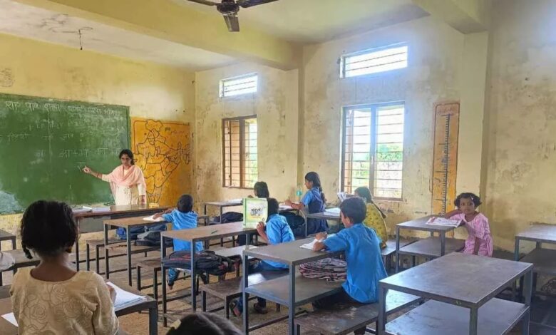 राजस्थान के बाद शहडोल के सरकारी स्कूल में गिरी छत, 33 बच्चों की बाल-बाल बची जान