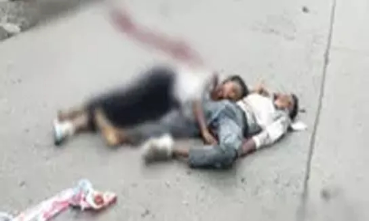 तेज रफ्तार ट्रेलर ने बाइक को मारी टक्कर, युवक की मौत, तीन युवतियां गंभीर घायल