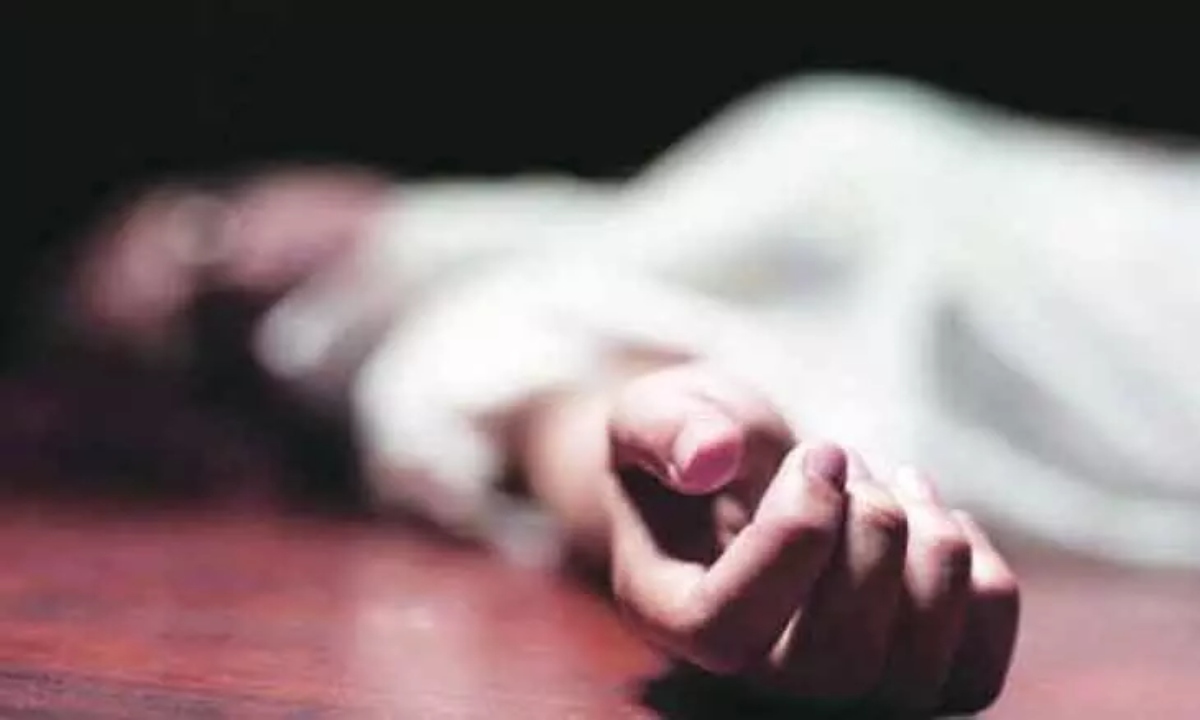 मेडिकल कॉलेज में डॉक्टर की लापरवाही से युवती की मौत, ऑन कॉल डॉक्टर पर कार्रवाई