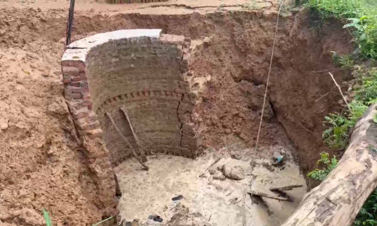 Three members of a family trapped in a well, rescue operation underway
