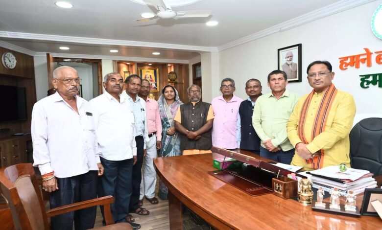 Women and Child Development Minister Laxmi Rajwade made a courtesy call on the Chief Minister