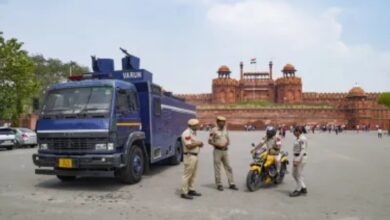 Lapse in security of Red Fort, policemen could not identify the dummy bomb; 7 suspended