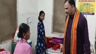 स्वास्थ्य मंत्री बस्तर दौरे पर: स्वास्थ्य केंद्र का निरीक्षण, मरीजों से की बातचीत