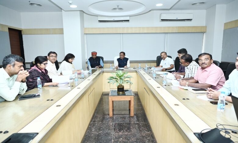 हिंसक वन्यप्राणियों से जनहानि और फसल क्षति के मामलों में त्वरित सहायता दें: CM साय