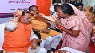 सीएम साय ने बहनों से राखी बंधवाई, जशपुर को दी विकास की सौगात