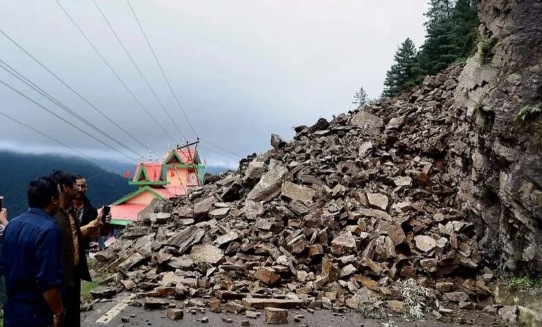 हिमाचल प्रदेश में लैंडस्लाइड से छत्तीसगढ़ के युवक की मौत