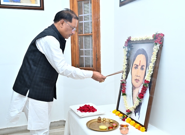 मुख्यमंत्री साय ने मिनीमाता की पुण्यतिथि पर किया नमन, बताया सामाजिक परिवर्तन की प्रेरणा